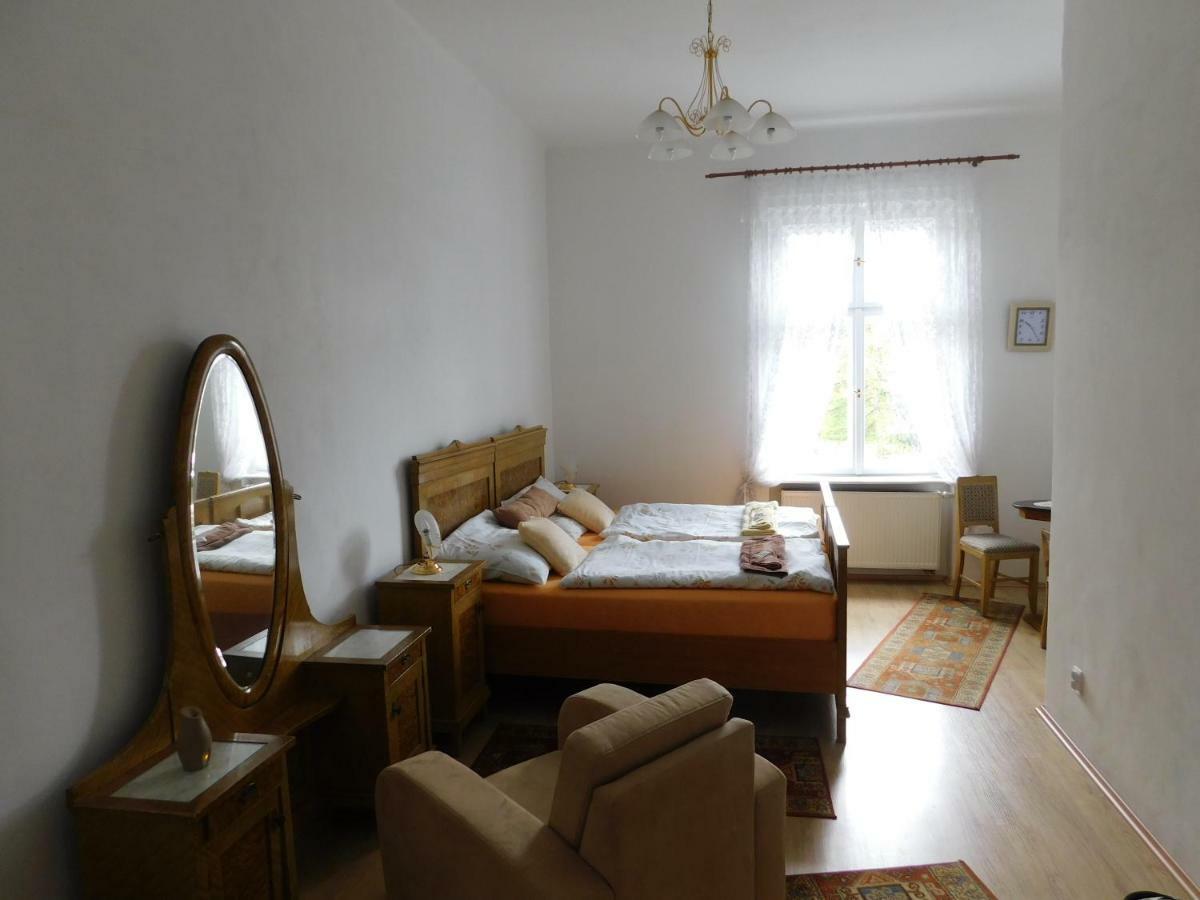 Vila Arnau Hostinné Buitenkant foto