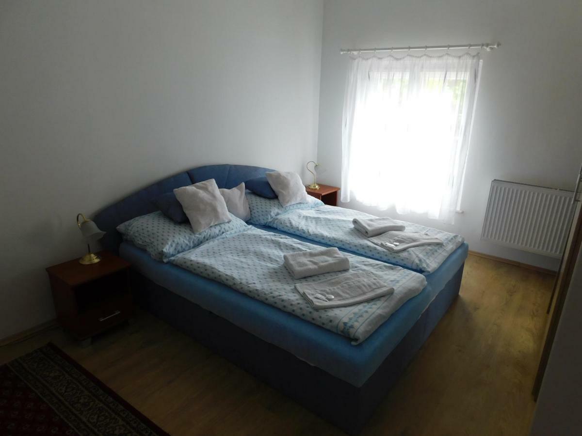 Vila Arnau Hostinné Buitenkant foto