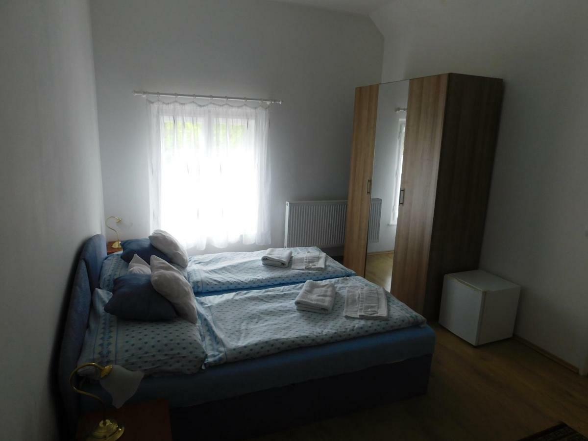 Vila Arnau Hostinné Buitenkant foto